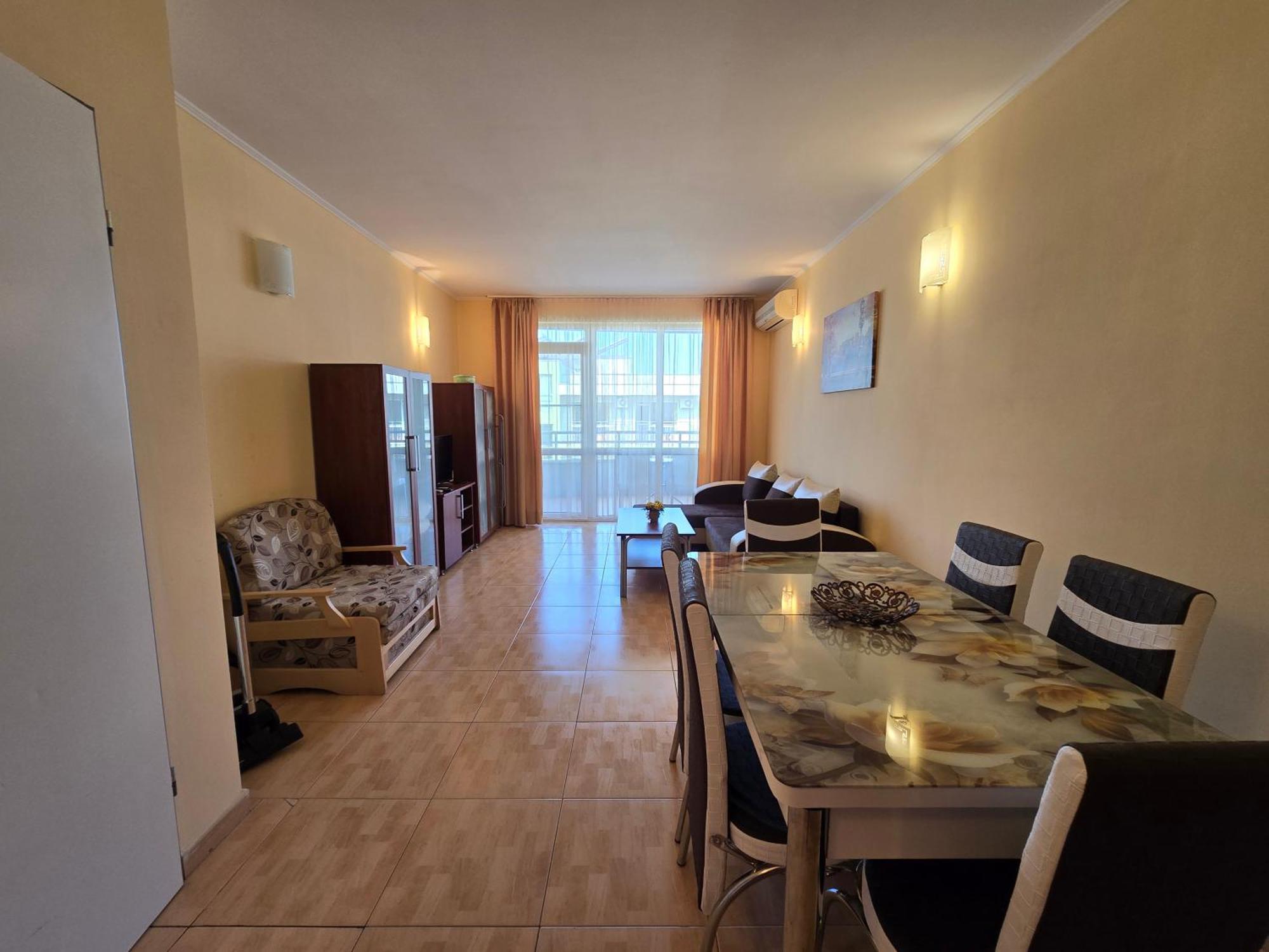 Apartment In Central Plaza Pantai Sunny Bagian luar foto