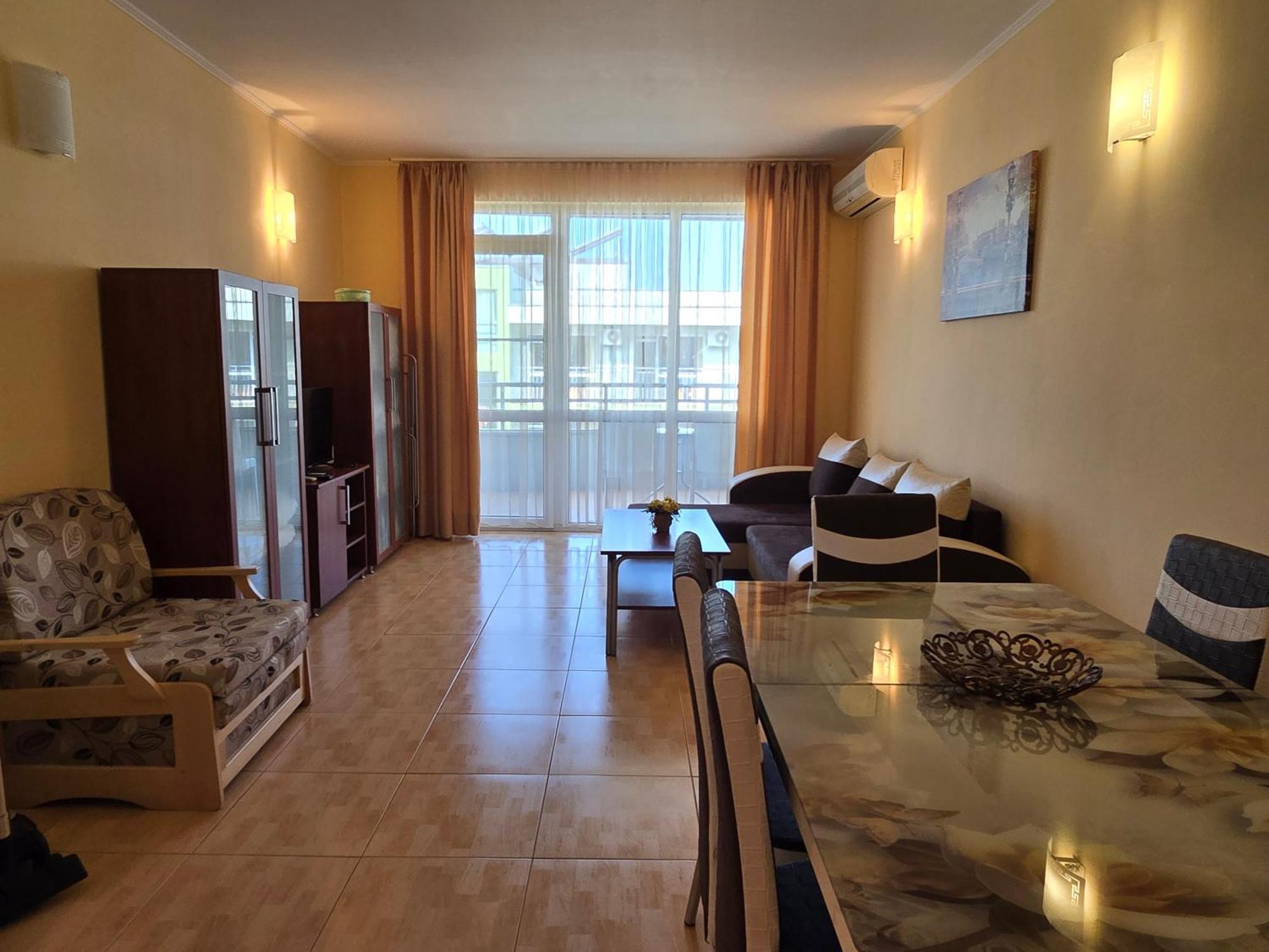 Apartment In Central Plaza Pantai Sunny Bagian luar foto